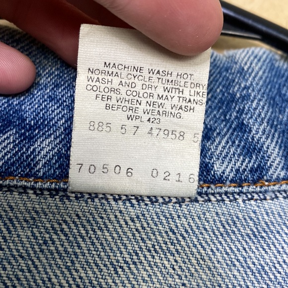 SOLD Vintage Levi's 1980s Type 3 Denim Jacket - Picture 5 of 7